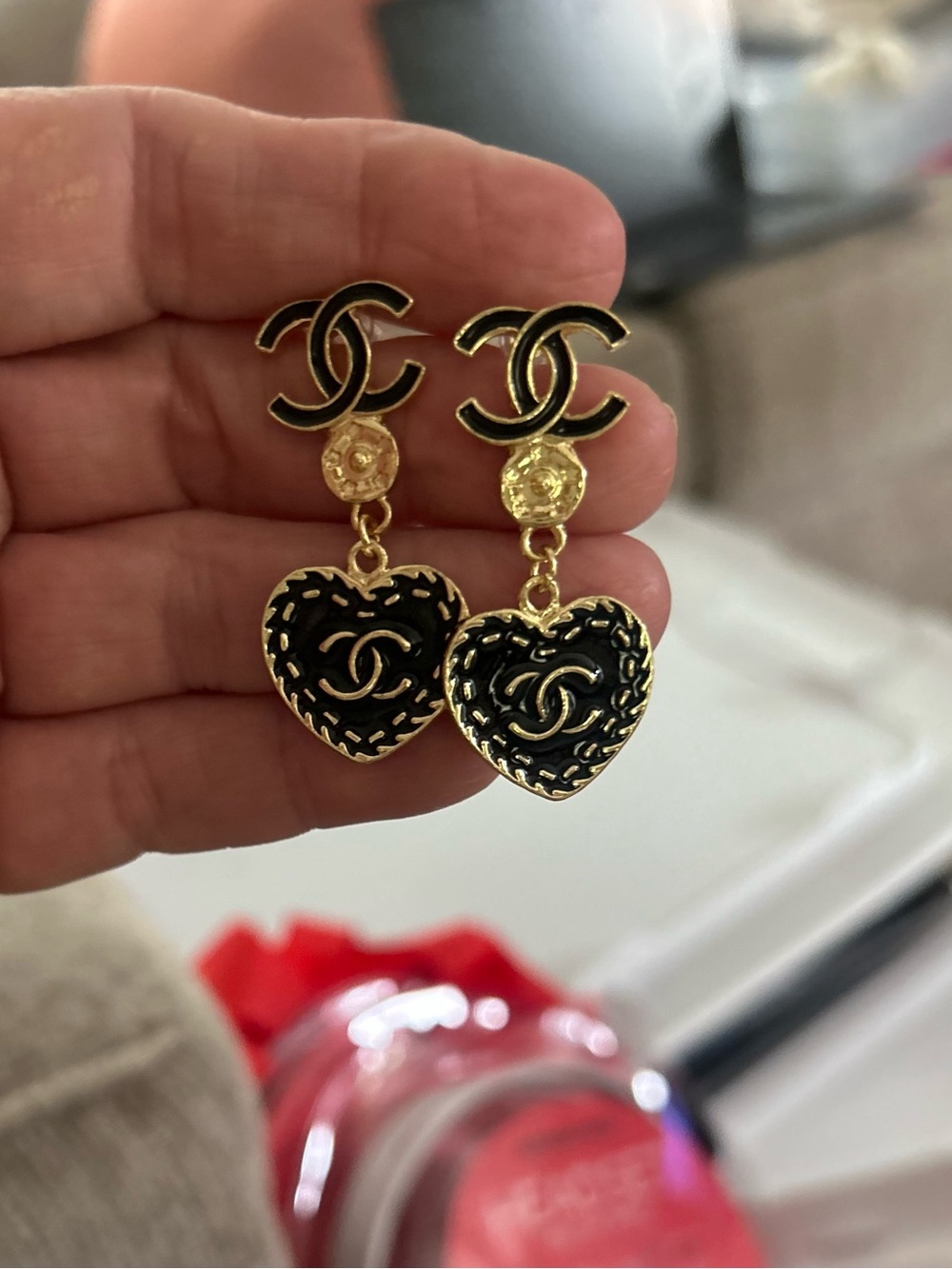 Gold Heart Drop Earrings with Pearl Accent - Fashion jewelry, NWOT - Picture 4 of 4